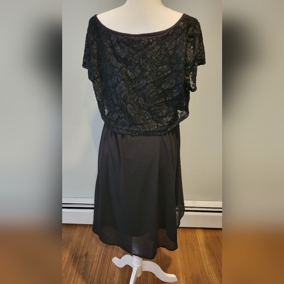 Torrid Women's Black w Lace Size 1X Dress - Picture 3 of 6